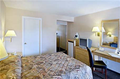 Canadas Best Value Inn